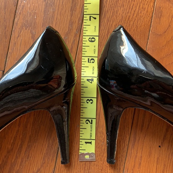 Vince Camuto shiny black heels - size 8 - Picture 11 of 13